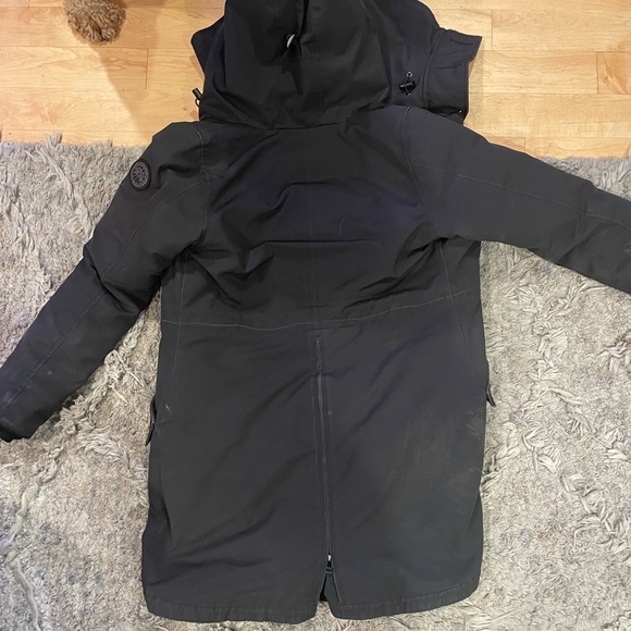 Canada gooose parka! - Picture 7 of 13